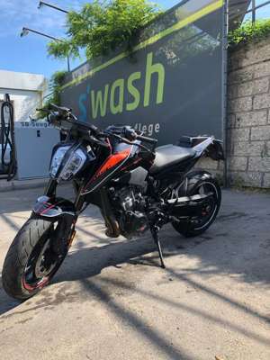 KTM Duke 890 L Bild 2