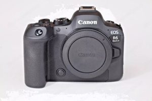 Canon EOS R6 Mark II   weniger als 1.000 Auslösungen 