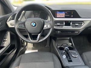 BMW 118 Bild 10