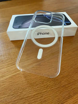 Apple iPhone 16 Pro Clear Case 