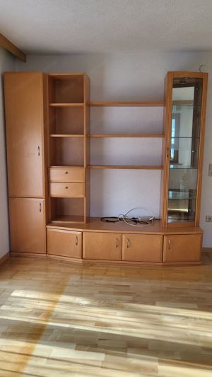 Wohnzimmerschrank Bild 2