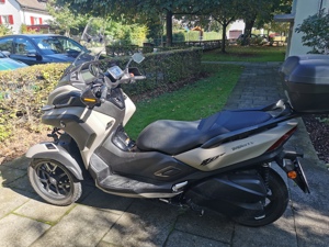 Yamaha tricity 300  Bild 8