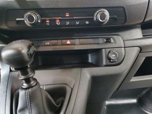 Opel Vivaro Bild 15