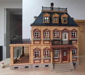 Playmobil 70890 grosses Viktorianisches Puppenhaus mit Zubehör und Einrichtung wie abgebildet