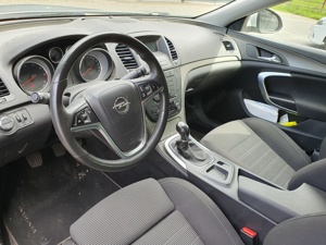 Opel Insignia Sports Tourer SW Bild 4
