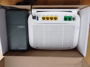 A1 Wlan Box VV2220 VDSL + Alcatel Splitter Bild 2