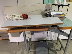 Overlock Nähmaschine