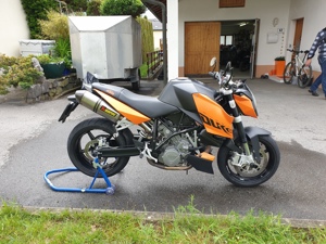 KTM 990 Super Duke Bild 2