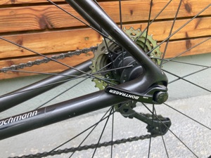 Neuwertiges Profi-Rennrad (Marke TREK, Vollcarbon) Bild 4