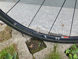 Neuwertiges Profi-Rennrad (Marke TREK, Vollcarbon) Bild 6