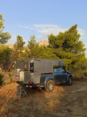 4x4 Camper, Isuzu D-MAX aufgelastet auf 3,5t mit einzigartiger Wohnkabine Bild 3