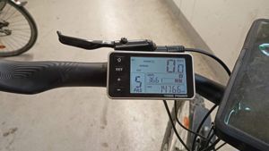 E-Bike Cube bis 35km h Bild 2