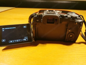 Canon RP Body Bild 2