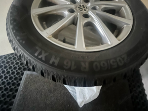 3 Stück VW Alu Komplettreifen 16" mit nagelneuen Winterreifen (halbe Saison gefahren) Bild 2