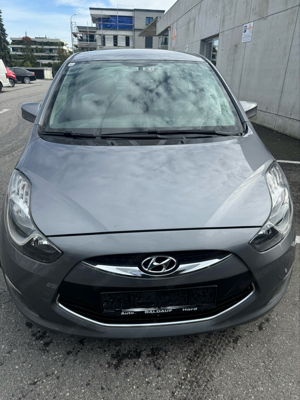 Hyundai ix20 diesel 2014 bj 202000km 90 ps bis 01 2025 vorgeführt als bastler und export zumverkaufe