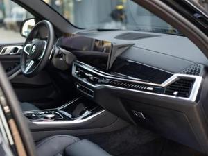 BMW X5 M60 xDrive *Pano*Standhzg.Ehem.UPE ca 155TEUR 390 kW (530 PS), Automatik, Allrad Bild 4