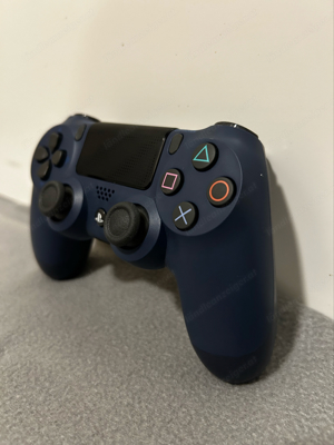 PS4 Controller