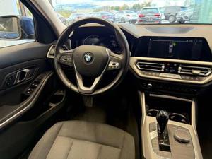 BMW 320 Bild 10