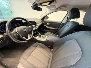 BMW 320 Bild 9