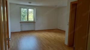 Helle 2-Zimmer-Wohnung zu vermieten Bild 2