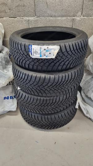 4 neue Winterreifen - Falken Eurowinter HS01 - 215 50 R19 93T  Bild 3