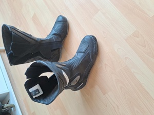 Motorradschuhe Bild 1