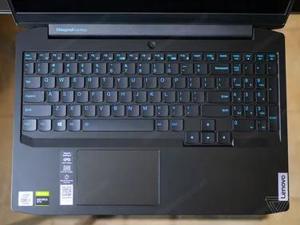 Lenovo IdeaPad Gaming 3 + Led Asus monitor Bild 2