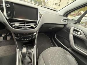 Peugeot 2008 Bild 6