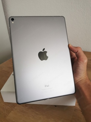 iPad Pro (SIM-fähig), 9,7", 32GB, Space Grau Bild 3