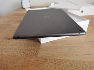 iPad (8. Gen), 10.2", 32GB, Space Grau Bild 6