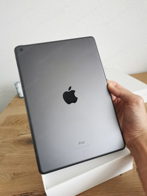 iPad (8. Gen), 10.2", 32GB, Space Grau Bild 2