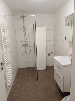 Möblierte 2 Zimmerwohnung mit Tiefgarage Bild 9