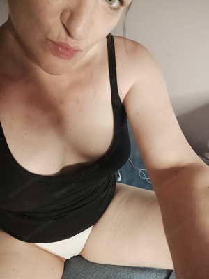 heiße Milf bietet Webcam ab 25   Bild 4