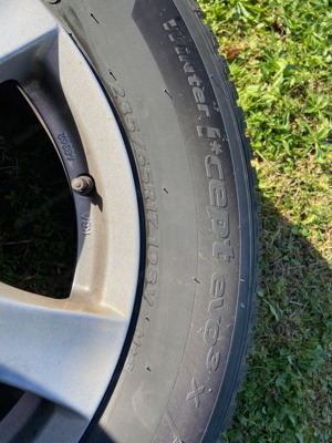 Winterreifen mit Felgen Hankook cept evo3 - 235 65R17 108V