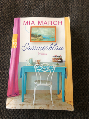 Sommerblau, Mia March