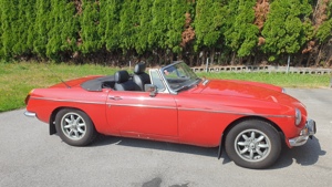 MG MGB Roadster BJ 1974 Bild 3