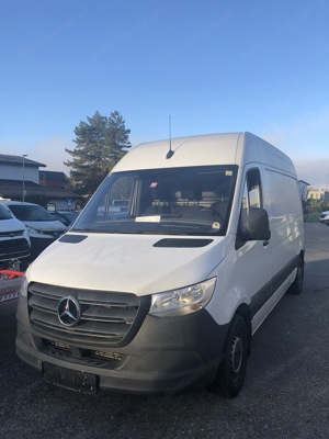 Mercedes-Benz Sprinter 211 CDI Bild 2