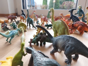 Dinosaurier Figuren 60 Stück Bild 5