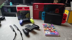 Nintendo Switch Konsole mit Joy-Con - Neon-Rot Neon-Blau mit Mario Kart 8 Deluxe