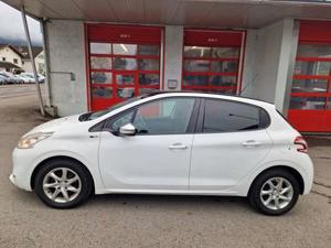 Peugeot 208 Bild 6