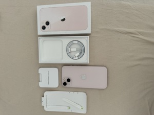 Apple i phone 13 rosa Bild 1