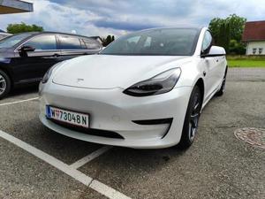 Tesla Model 3 Standard Range Plus RWD 55 KWh 225 kW (306 PS),... Bild 3