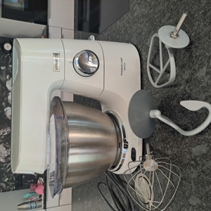 Kenwood Titanium Chef Baker Küchenmaschine 