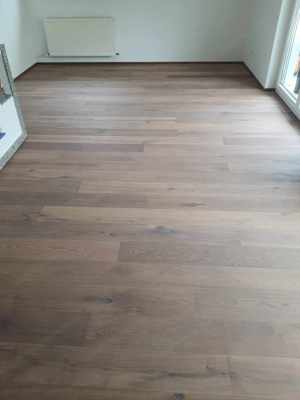 Parkett Eiche Echtholz Landhausdiele NEU 9,31 m  NP: 1.194. - VP: 350. - Bild 2