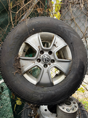 Vw Amarok felgen mit reifen 