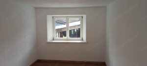 4 Zimmer Wohnung Altbau Schlins Zentrum Garten Bild 5