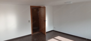 4 Zimmer Wohnung Altbau Schlins Zentrum Garten Bild 9