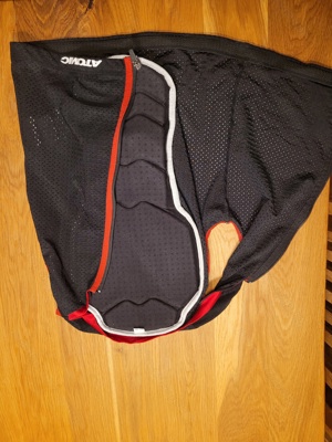 Atomic Rückenprotektor 