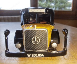 Mercedes Benz Bus O10000 - österreichische Post - Maßstab 1:87 Bild 4