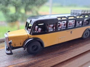 Mercedes Benz Bus O10000 - österreichische Post - Maßstab 1:87 Bild 2